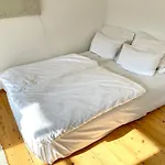 New Furnished, Exclusive Large Flat In City Center, 30Min To Airport